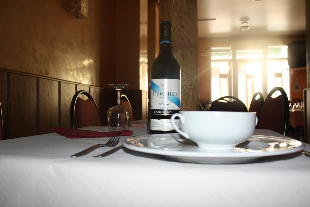 Hostal Dp El Pilar Monesterio Oda fotoğraf