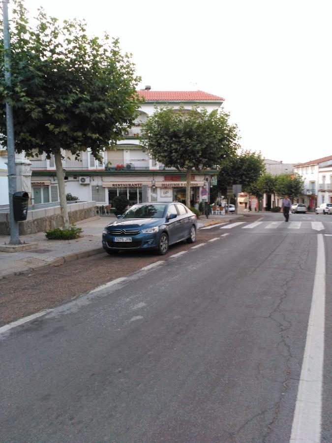 Hostal Dp El Pilar Monesterio Dış mekan fotoğraf